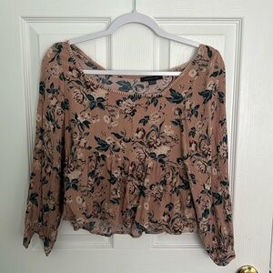 Light Pink Dainty floral blouse - American Eagle 🌸